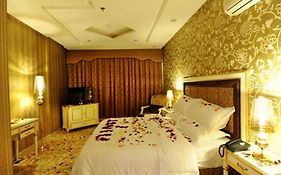 Rose Garden Hotel